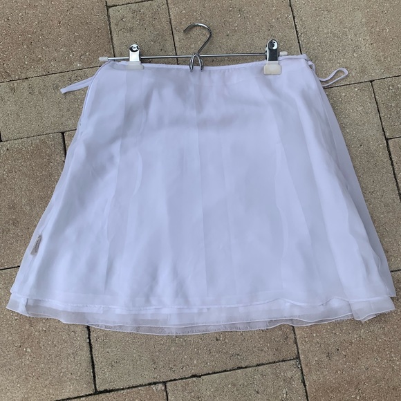 Armani Exchange white mini skirt. - Picture 4 of 11